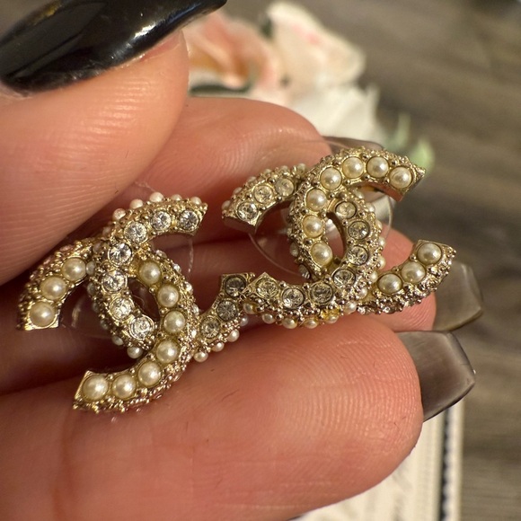 CHANEL Small Gold CC Crystal Faux Pearl Stud Earrings - Picture 9 of 10